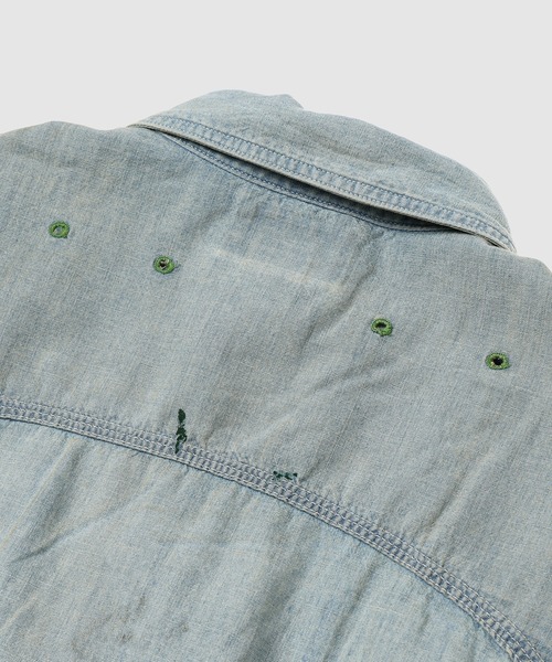 BOW WOW(バウワウ)の「PAINT STAINED CHAMBRAY SHIRT, VENT HOLES(シャツ/ブラウス・メンズ・インディゴブルー・L/XL)」の8枚目の写真