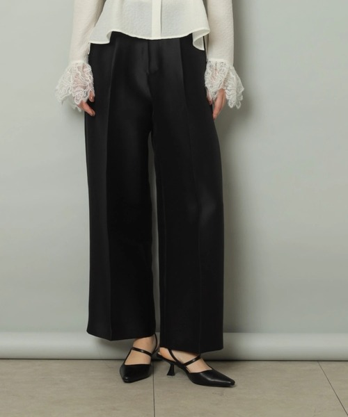 CADUNE(カデュネ)の「ドレスタックパンツ(その他パンツ・レディース・ホワイト/ライトブルー/ブラック・34/36/38/40)」の3枚目の写真