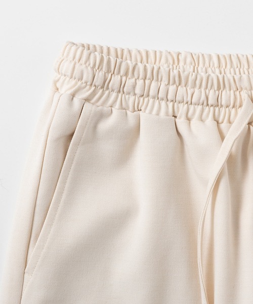 AJUGA.（アジュガ）の「ノータックスマートワイドパンツ（スラックス・レディース・グレー/ブラック/ホワイト・S/M）」の11枚目の写真