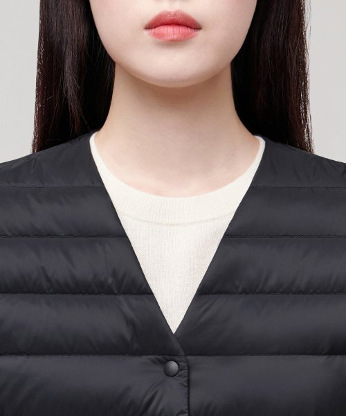 MUSINSA STANDARD WOMAN（ムシンサスタンダードウーマン）の「レディーストランスフォームラウンドネックライトダウンジャケット[ブラック]（その他アウター・レディース・その他・LARGE/X-SMALL/SMALL/MEDIUM）」の8枚目の写真
