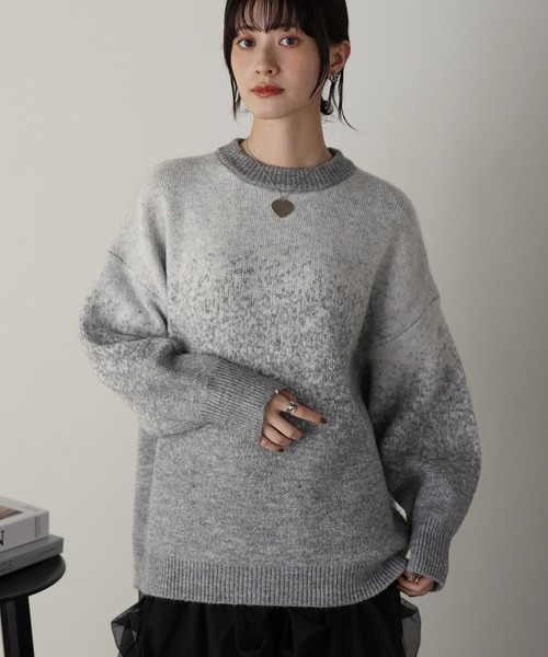 shetila(シェティラ)の「ラメグラデ クルーニット プルオーバー(ニット/セーター・レディース・ライトグレー/チャコール/ベージュ・M)」の8枚目の写真
