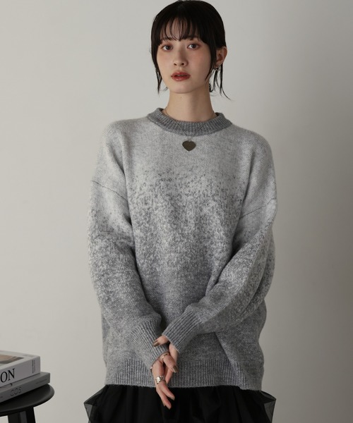 shetila(シェティラ)の「ラメグラデ クルーニット プルオーバー(ニット/セーター・レディース・ライトグレー/チャコール/ベージュ・M)」の11枚目の写真