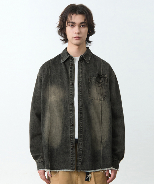 DIMITRI BLACK(ディミトリブラック)の「カットオフデニムワークシャツ_ダストブラック(シャツ/ブラウス・レディース・その他・MEDIUM/LARGE/X-LARGE)」の4枚目の写真