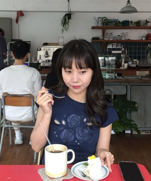 SINOON(シヌーン)の「Rose Punching T-Shirt (Navy)(Tシャツ/カットソー・レディース・ネイビー・SMALL/MEDIUM)」の5枚目の写真