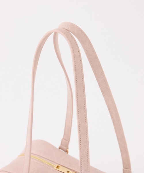 one after another NICE CLAUP（ワンアフターアナザーナイスクラップ）の「ハートミラー付きスクエアボストンバッグ（ボストンバッグ・レディース・ブラウン/ピンクベージュ/アイボリー/チャコールグレー・FREE）」の11枚目の写真