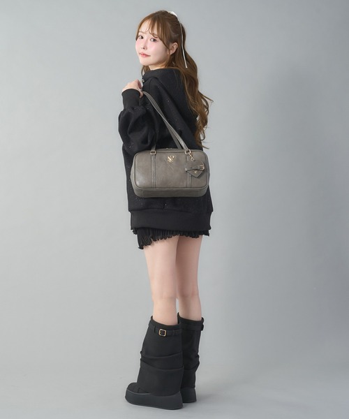 one after another NICE CLAUP（ワンアフターアナザーナイスクラップ）の「ハートミラー付きスクエアボストンバッグ（ボストンバッグ・レディース・ブラウン/ピンクベージュ/アイボリー/チャコールグレー・FREE）」の21枚目の写真