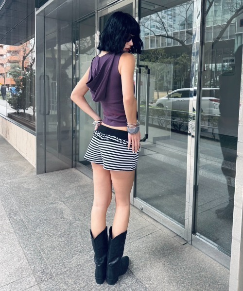 SHAGGIE(シャギー)の「バックロゴフーディタンクトップ(タンクトップ・レディース・ホワイト/パープル/ブラック/グレー・FREE)」の15枚目の写真