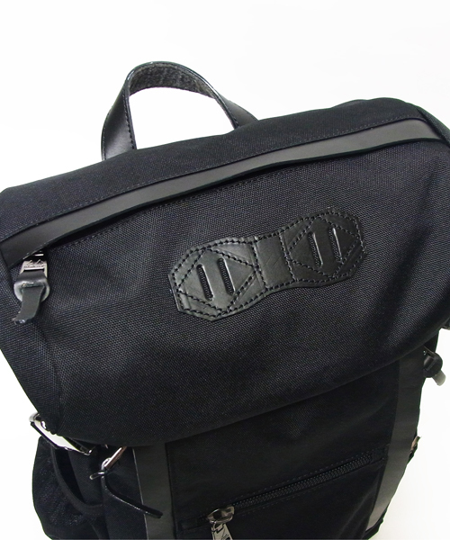 MAKAVELIC（マキャベリック）の「■2016秋冬NEWカラー先行予約あり■【MAKAVELIC】CHASE DOUBLE LINE BACK PACK（バックパック/リュック・メンズ・ブラック/ブラック系その他/ダークネイビー/ブルー系その他・FREE）」の9枚目の写真