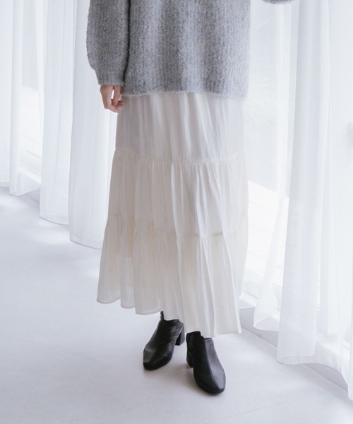 archives（アルシーヴ）の「シャイニー切替ティアードスカート（スカート・レディース・アイボリー/ブラック/グレー・MEDIUM）」の2枚目の写真