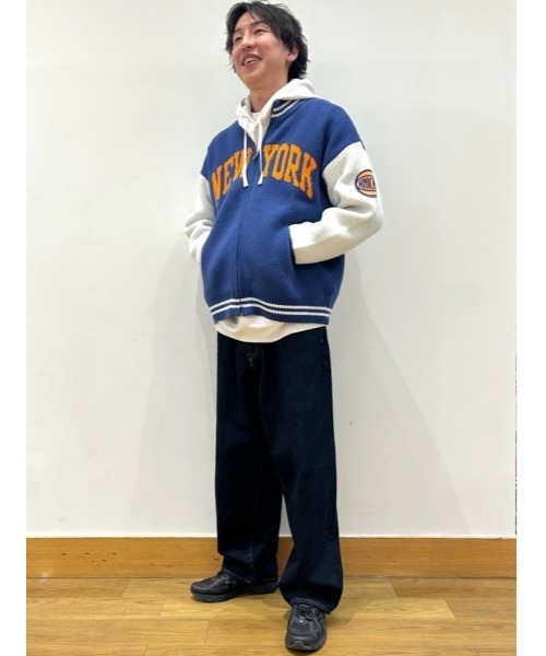 GAP（ギャップ）の「CashSoft カシミヤタッチ NBA New York Kicks ロゴ ジップアップセーター（カーディガン/ボレロ・メンズ・ブルー・L/M/S/XS/XL）」の4枚目の写真