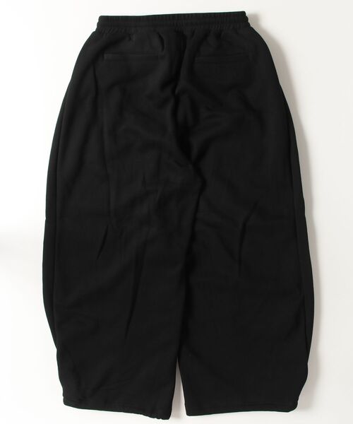 BEAVER（ビーバー）の「B omnivore/ビーオムニボー　TUCK WIDE SWEAT PANT（スウェットパンツ・メンズ・ブラック/グレー・L/M）」の3枚目の写真