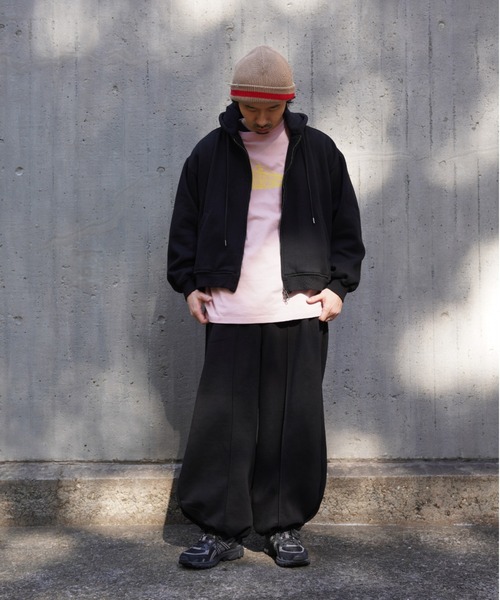 BEAVER（ビーバー）の「B omnivore/ビーオムニボー　TUCK WIDE SWEAT PANT（スウェットパンツ・メンズ・ブラック/グレー・L/M）」の6枚目の写真