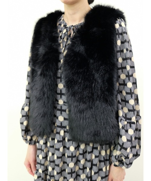 DOLLUPOOPS（ドールアップウップス）の「フェイクファーベスト（ベスト・レディース・ブラック/ベージュ/グレイッシュベージュ・FREE）」の6枚目の写真