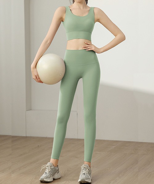 セール】ヨガウェアタンクトップ+ハイウエストレギンス 上下