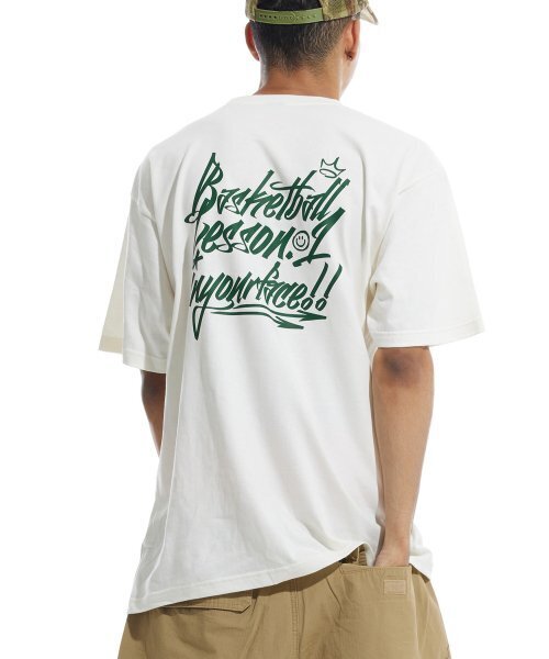 CREAM SODA LAB(クリームソーダラボ)の「バスケットボールレッスン.1 半袖Tシャツ アイボリーグリーン(Tシャツ/カットソー・レディース・その他・LARGE/MEDIUM/X-LARGE/XX-LARGE)」の4枚目の写真