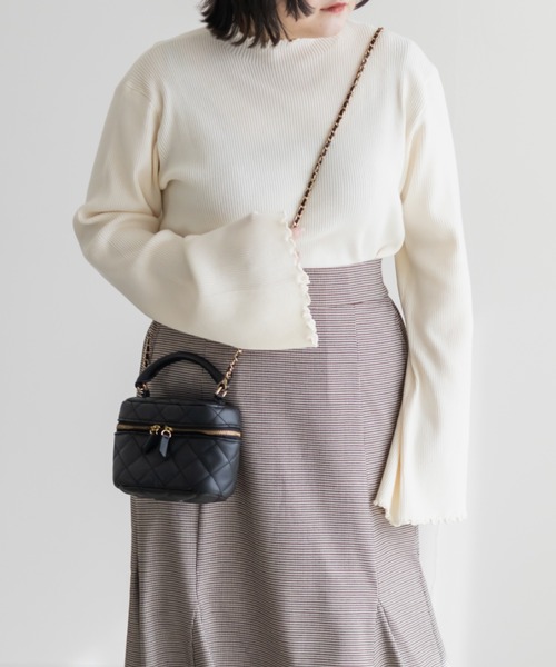 CLETTE(クレット)の「CLETTEオリジナルプチハイネックメローリブニット(ニット/セーター・レディース・ブラウン/ブラック/アイボリー・4L/3L/LL)」の2枚目の写真