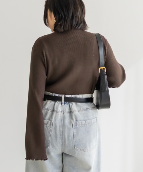 CLETTE(クレット)の「CLETTEオリジナルプチハイネックメローリブニット(ニット/セーター・レディース・ブラウン/ブラック/アイボリー・4L/3L/LL)」の11枚目の写真