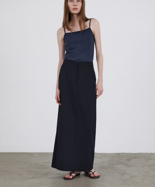 LEVAR(レバー)の「Straight Maxi Skirt - Navy(スカート・レディース・その他・MEDIUM/SMALL)」の4枚目の写真
