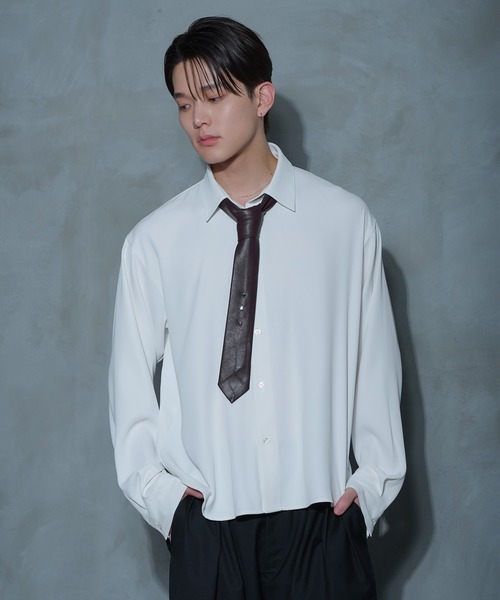 Ellno Loset（エルノロゼット）の「【選べる着丈】ノーブルトロミレギュラーシャツ/UVカット＆イージーケア（シャツ/ブラウス・メンズ・ダークブラウン/ブラック/オフホワイト/ホワイト系/ブルー/ブラック系/ブルー系・LARGE/MEDIUM/SMALL）」の18枚目の写真