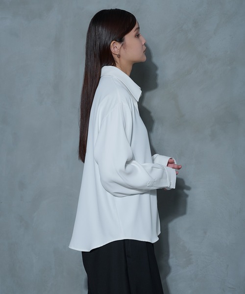 Ellno Loset（エルノロゼット）の「【選べる着丈】ノーブルトロミレギュラーシャツ/UVカット＆イージーケア（シャツ/ブラウス・メンズ・ダークブラウン/ブラック/オフホワイト/ホワイト系/ブルー/ブラック系/ブルー系・LARGE/MEDIUM/SMALL）」の15枚目の写真