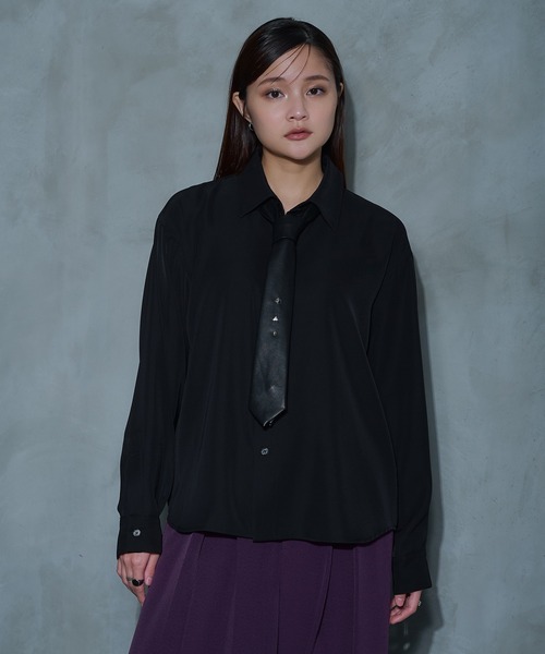 Ellno Loset（エルノロゼット）の「【選べる着丈】ノーブルトロミレギュラーシャツ/UVカット＆イージーケア（シャツ/ブラウス・メンズ・ダークブラウン/ブラック/オフホワイト/ホワイト系/ブルー/ブラック系/ブルー系・LARGE/MEDIUM/SMALL）」の10枚目の写真