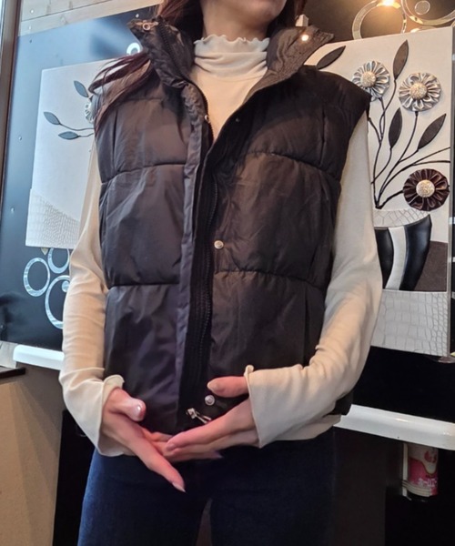 tolene(トレネ)の「中綿キルトノースリーブフルジップ スタンドカラー ジャケット ベスト(その他アウター・レディース・ブラック/オフホワイト・FREE)」の19枚目の写真