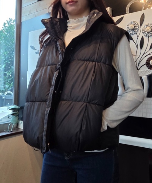 tolene(トレネ)の「中綿キルトノースリーブフルジップ スタンドカラー ジャケット ベスト(その他アウター・レディース・ブラック/オフホワイト・FREE)」の18枚目の写真