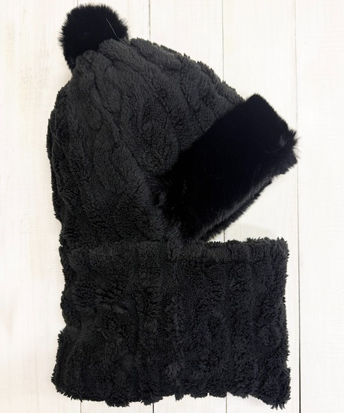SZT:フェイクファー ふわもこ 一体型ニット帽＆ネックウォーマー