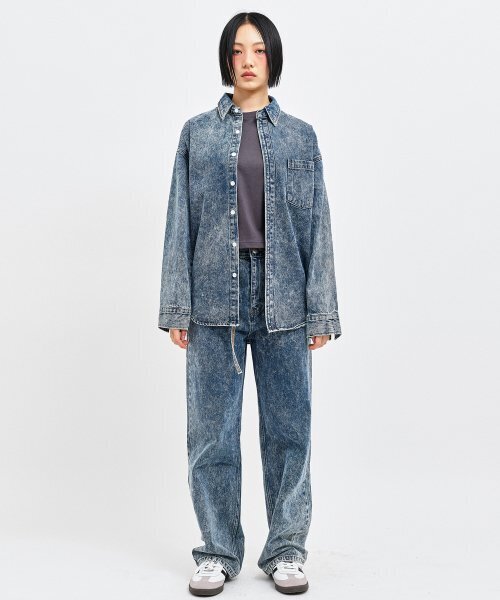 C WEAR BY THE GENIUS（シーウェアバイザジーニアス）の「オーバーサイズジンローデニムシャツ（シャツ/ブラウス・レディース・その他・size1）」の2枚目の写真
