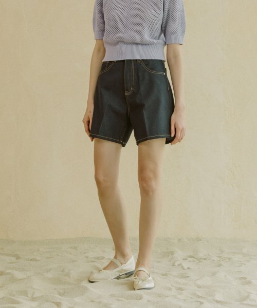 KNIZURE(ニジュール)の「コンシャス 3部 ローデニムパンツ_INDIGO DEEP(その他パンツ・レディース・その他・SMALL/MEDIUM)」の1枚目の写真