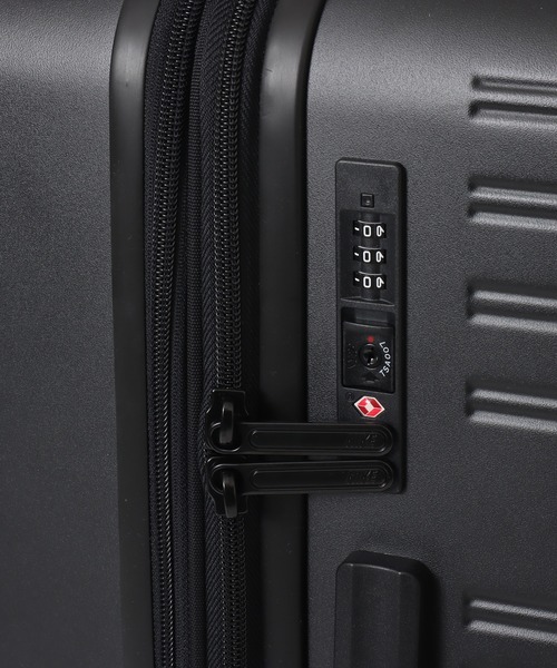 NIKE(ナイキ)の「NIKE 22inch HARDSHELL LUGGAGE / ナイキ 22インチ ハードシェル ラゲージ (52L)【SP】(スーツケース/キャリーバッグ・メンズ・ブラック・ONE SIZE)」の7枚目の写真