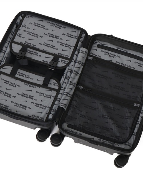 NIKE(ナイキ)の「NIKE 22inch HARDSHELL LUGGAGE / ナイキ 22インチ ハードシェル ラゲージ (52L)【SP】(スーツケース/キャリーバッグ・メンズ・ブラック・ONE SIZE)」の9枚目の写真