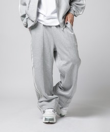 VANQUISH（ヴァンキッシュ）の「VANQUISH / ヴァンキッシュ VA Design スポーツウェアパンツ（スウェットパンツ）」