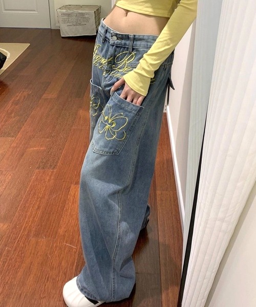 inst.ALL(インストール)の「バタフライ刺しゅうロゴデニムワイドパンツ(デニムパンツ・レディース・ブルー・S/M/L/LL)」の5枚目の写真