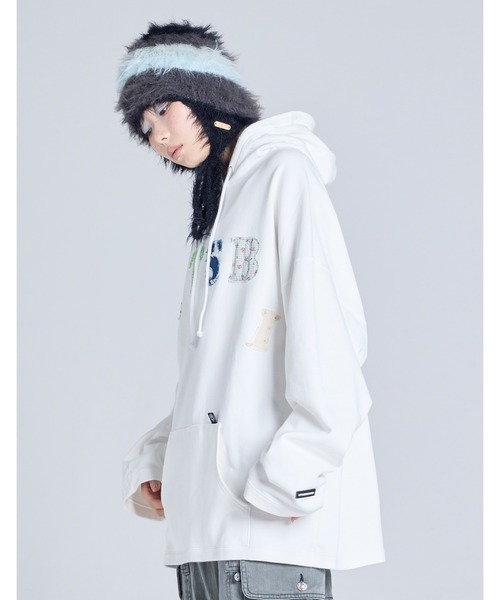 Little sunny bite(リトルサニーバイト)の「【8】【it】【Little Sunny Bite】alphabet hoodie(パーカー・レディース・ホワイト/ブラック/グレー・MEDIUM/SMALL)」の6枚目の写真