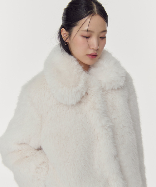 MUSINSA STANDARD WOMAN（ムシンサスタンダードウーマン）の「ウィメンズシャギーフェイクファージャケット[アイボリー]（ムートンコート・レディース・その他・S/M）」の4枚目の写真