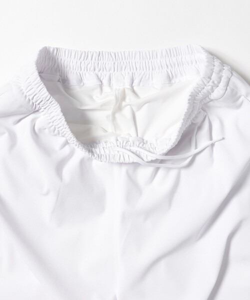 BEAMS GOLF(ビームスゴルフ)の「〈WOMEN〉B.G.THREE / ALL-TIME オールラウンド ストレッチ ショートパンツ(LV.2)(その他パンツ・レディース・ネイビー/ホワイト/ブラック・MEDIUM/LARGE)」の12枚目の写真