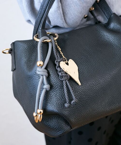 le.coeur blanc（ルクールブラン）の「ハートチャーム（キーホルダー・レディース・ベージュ/グレー・FREE）」の15枚目の写真