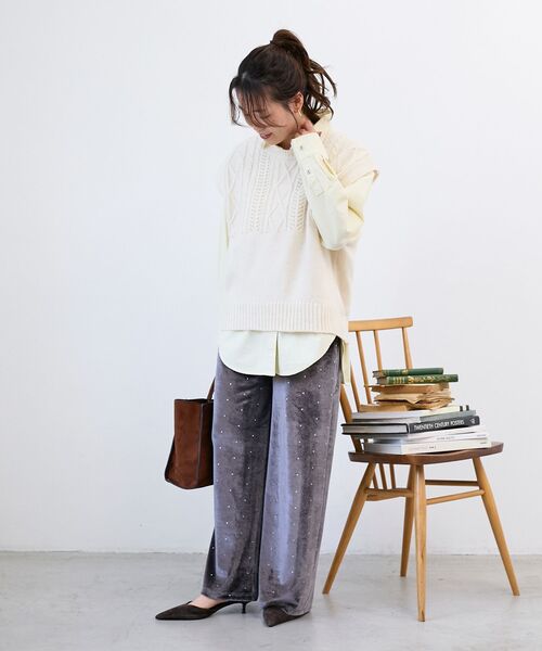 le.coeur blanc（ルクールブラン）の「エンブロイダリーカラーオーバーシャツ（シャツ/ブラウス・レディース・ダークグレー/イエロー/ライトブルー/ライトピンク・38）」の15枚目の写真