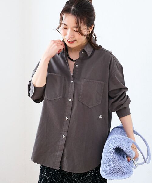 le.coeur blanc（ルクールブラン）の「エンブロイダリーカラーオーバーシャツ（シャツ/ブラウス・レディース・ダークグレー/イエロー/ライトブルー/ライトピンク・38）」の7枚目の写真