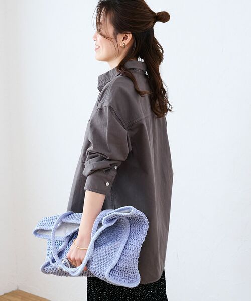 le.coeur blanc（ルクールブラン）の「エンブロイダリーカラーオーバーシャツ（シャツ/ブラウス・レディース・ダークグレー/イエロー/ライトブルー/ライトピンク・38）」の10枚目の写真