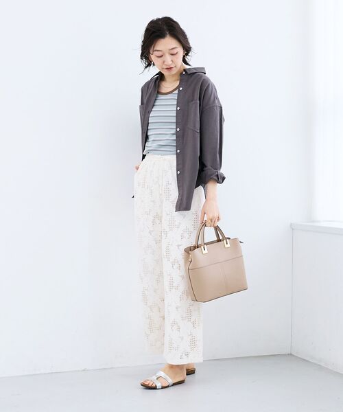 le.coeur blanc（ルクールブラン）の「エンブロイダリーカラーオーバーシャツ（シャツ/ブラウス・レディース・ダークグレー/イエロー/ライトブルー/ライトピンク・38）」の20枚目の写真