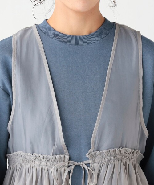 BEAMS HEART(ビームスハート)の「オーガンジー ベスト × カット ワンピース (セットアイテム)(ワンピース・レディース・オリーブ/グレー系その他/チャコールグレー・FREE)」の12枚目の写真