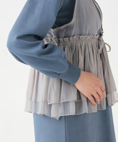 BEAMS HEART(ビームスハート)の「オーガンジー ベスト × カット ワンピース (セットアイテム)(ワンピース・レディース・オリーブ/グレー系その他/チャコールグレー・FREE)」の13枚目の写真