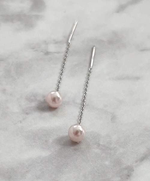 yu-ka（ユーカ）の「YU-KA:パールハンギングピアス Pearl hanging pierce（ピアス（両耳用）・レディース・グレー/シルバー・FREE）」の7枚目の写真