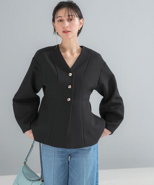 URBAN RESEARCH ROSSO WOMEN（アーバンリサーチ　ロッソ）の「『WEB限定』デザインボタンペプラムツイルジャケット（ノーカラージャケット・レディース・アイボリー/ブラック・FREE）」の15枚目の写真