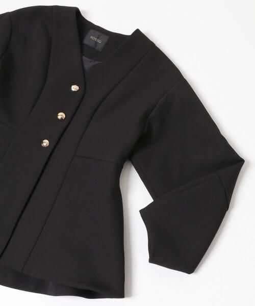 URBAN RESEARCH ROSSO WOMEN(アーバンリサーチ ロッソ)の「『WEB限定』デザインボタンペプラムツイルジャケット(ノーカラージャケット・レディース・アイボリー/ブラック・FREE)」の14枚目の写真
