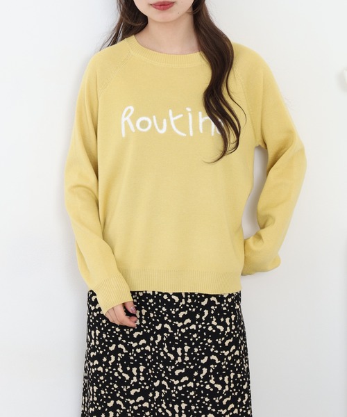 EGLANTINE(エグランティーヌ)の「EGLANTINE ラウンドネック刺繍ロゴニット(ニット/セーター・レディース・ネイビー/シルバーグレー/ベビーピンク/クリーム・38)」の2枚目の写真