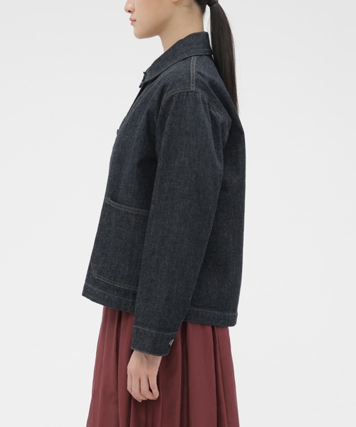 MARGARET HOWELL（マーガレットハウエル）の「LIGHT DENIM（デニムジャケット・レディース・インディゴブルー・2/1）」の3枚目の写真