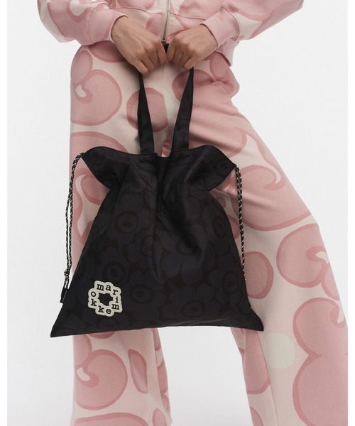 marimekko(マリメッコ)の「【kioski】Metka Mini Unikko / tote bag(トートバッグ・レディース・ブラック/レッド/ベビーピンク・FREE)」の22枚目の写真